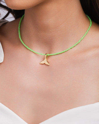 Choker Miçanga Verde Baleia Banhado a Ouro 18K - 32 cm