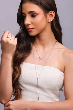 Brinco Triângulo Cravejado Cristal  Ródio Branco