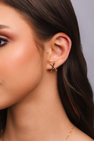 Brinco Ear Hook em X Banhado a Ouro 18k