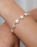 Pulseira Pérolas Achatadas Barrocas Ródio Branco