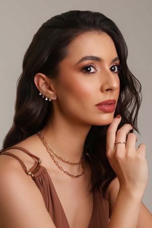 Brinco Ear Cuff Elos Vazados Ponto de Luz Cristal Banhado a Ouro 18K