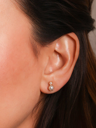 Brinco Ear Cuff Pérolado Banhado a Ouro 18K