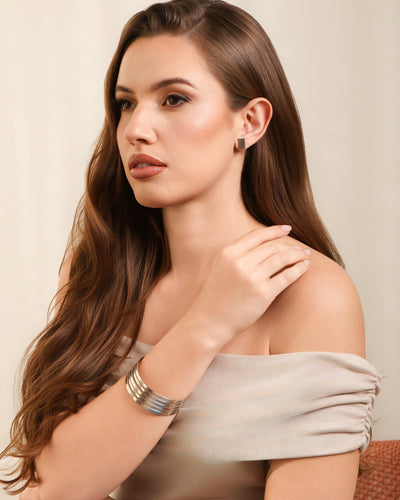 Bracelete Liso Flat Fechado 4 mm Banhado a Ouro 18K