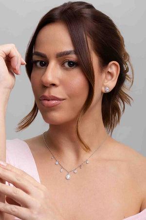 Conjunto Gargantilha com Berloques Cravejados Pingente e Brincos Gota com Borda Cristal