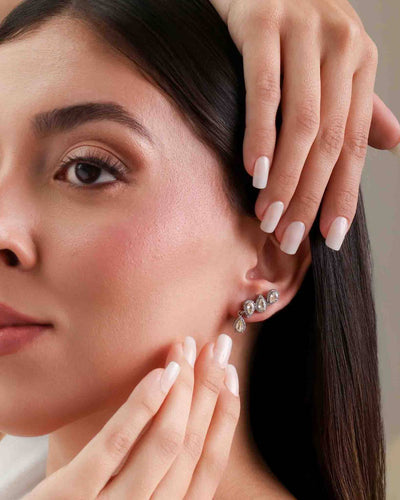 Ear Cuff Champagne Cravejado Cristal com Gota Pendente
