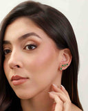 Ear Cuff Esmeralda Cravejado Cristal com Gota Pendente