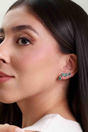 Ear Cuff Esmeralda Cravejado Cristal com Gota Pendente