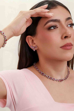 Ear Cuff Rubi Cravejado Cristal com Gota Pendente