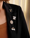 Broche Borboleta Esmaltado Preto com Detalhes Cravejado Cristal