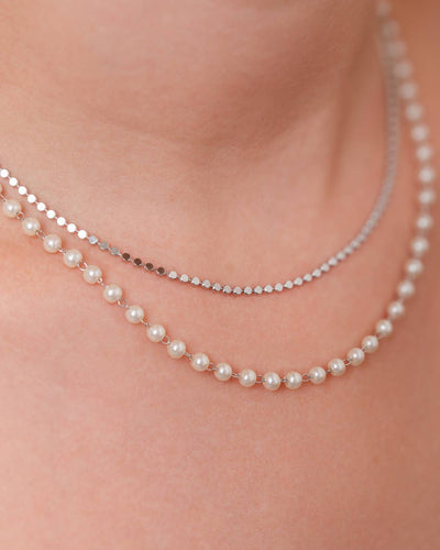 Choker Dupla Pérolas e Corrente Plaquinhas Achatadas - 35 cm