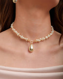 Choker Pérola Barroca Irregular com Pingente Gota
