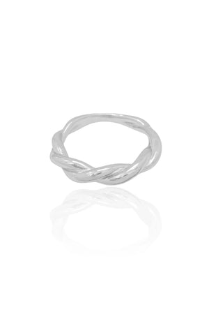 Anel Liso Torcido Tamanho 24 Ródio Branco