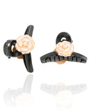 Dupla de Presilha Meia Luz Flor Branca Pérola