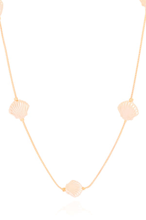 Gargantilha Longa Conchas Peroladas Banhado a Ouro 18K - 60 cm