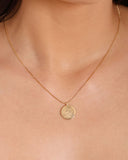 Gargantilha com Pingente Redondo Personalizado Banhado a Ouro 18K
