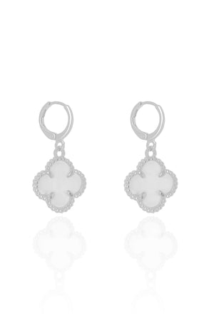 Brinco Argola Click Trevo Madrepérola 3.2 cm Ródio Branco