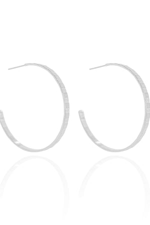 Brinco Argola Reta Esteira Texturizada 3.6 cm Ródio Branco