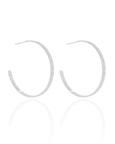 Brinco Argola Reta Esteira Texturizada 3,6 cm Ródio Branco