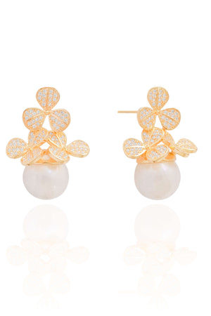 Brinco Folhas Cravejadas Cristal com Pérola Banhado a Ouro 18K