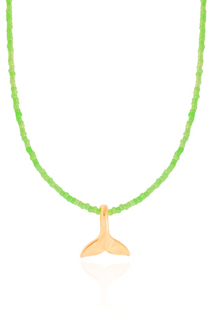 Choker Miçanga Verde Baleia Banhado a Ouro 18K - 32 + 8 cm