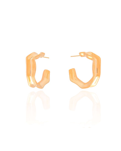 Brinco Argola Orgânica 2,3 cm Banhado a Ouro 18K