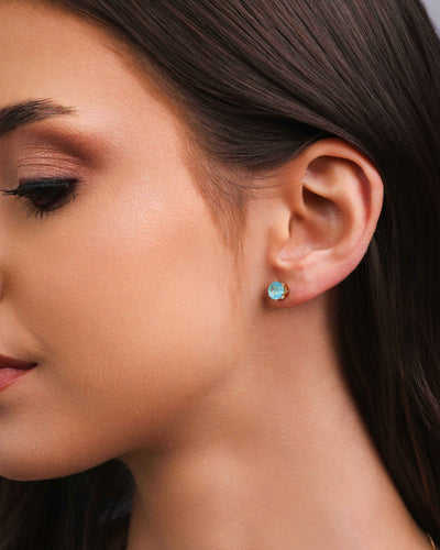 Brinco Ponto de Luz Azul Sky 6 mm Banhado a Ouro 18K
