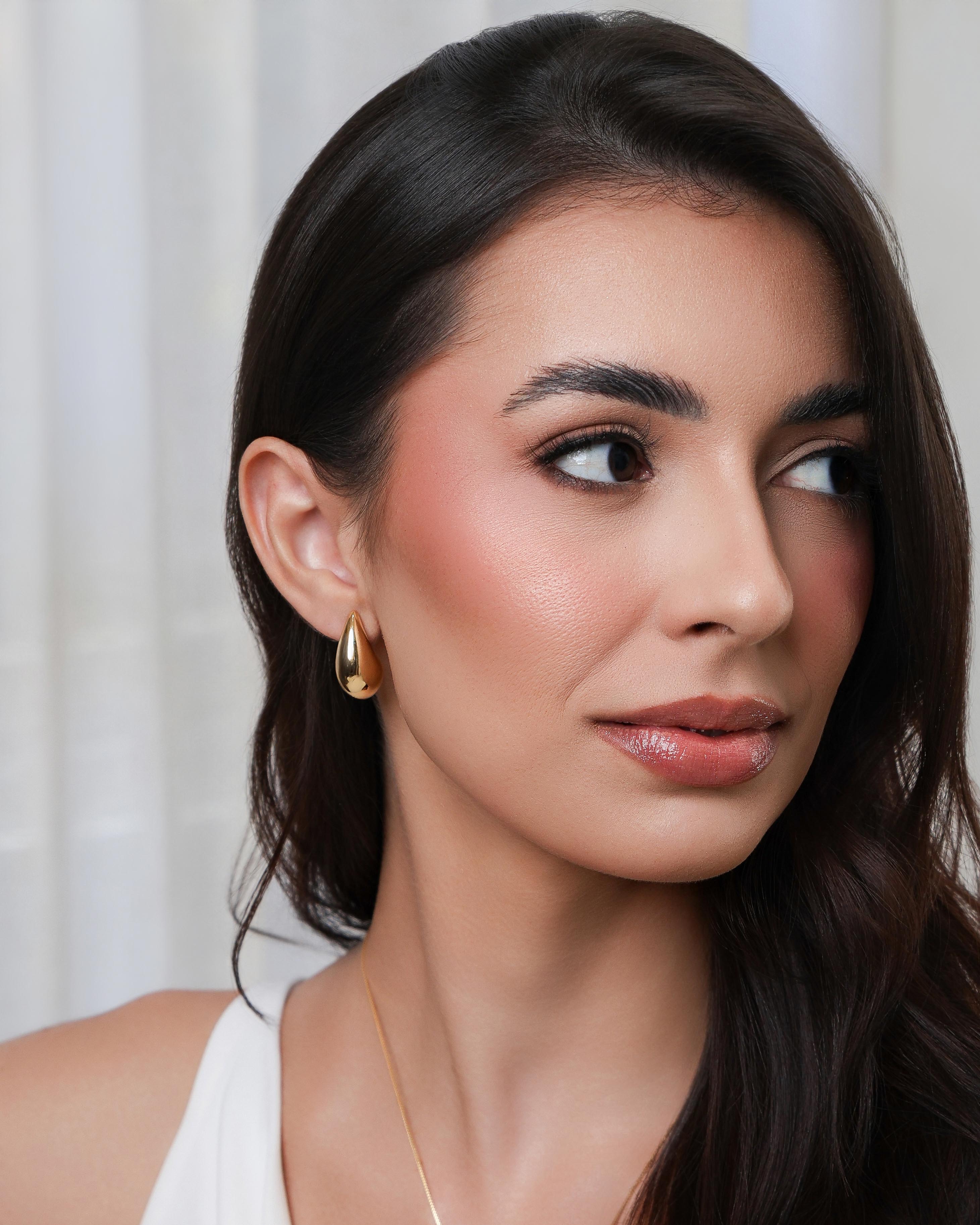 Brinco Gota Lisa ABS Banhado a Ouro 18K