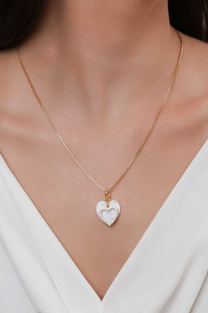 Pingente Madrepérola Coração Cravejado Cristal Banhado a Ouro 18K