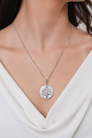 Pingente Madrepérola Árvore da Vida Cravejada Cristal Ródio Branco