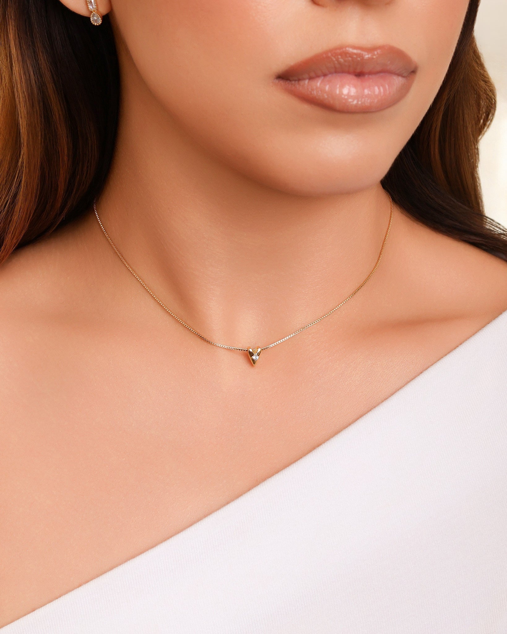 Choker Coração Ponto de Luz Banhado a Ouro 18K