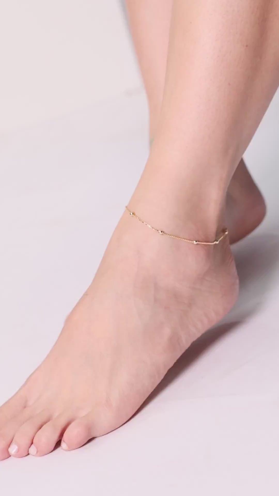 Tornozeleira Elos Pontos de Luz Coloridos 6 mm Banhado a Ouro 18K