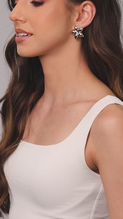 Ear Cuff Gota Lisa Ródio Branco