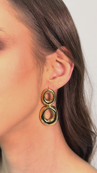 Brinco Oval Duplo Vazado Liso Banhado a Ouro 18K