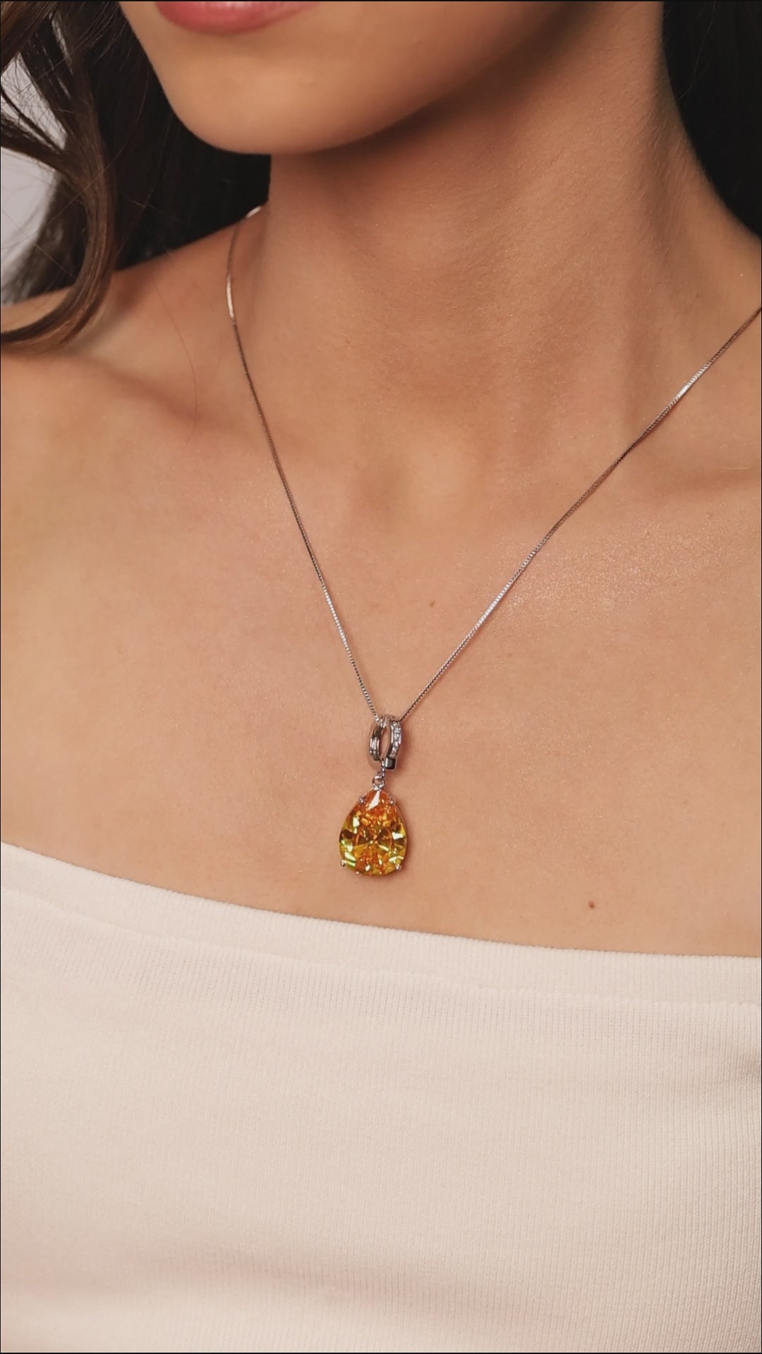 Pingente Gota Citrino Cravejada Cristal Ródio Branco