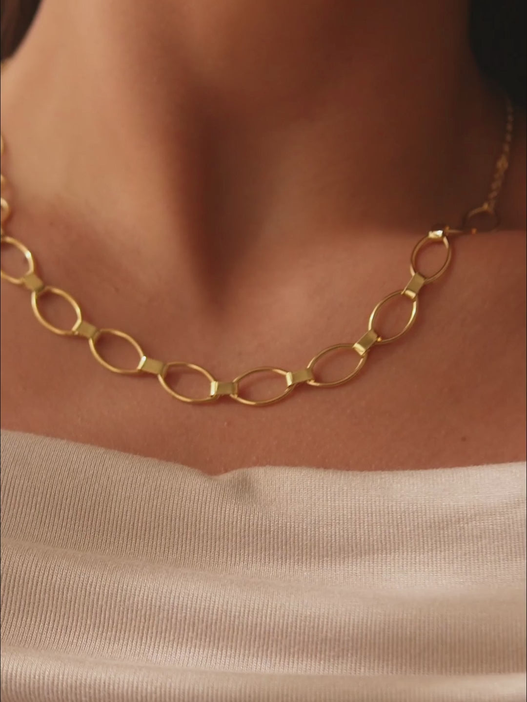Gargantilha Detalhes Vazados Banhado a Ouro 18K - 40 cm