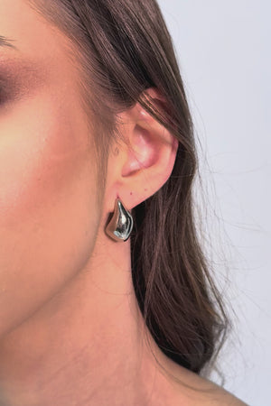 Brinco Gota Orgânica Lisa Ródio Branco