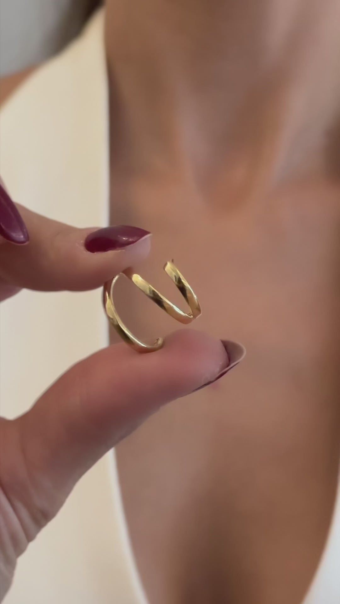 Ear Cuff Liso Banhado a Ouro 18K