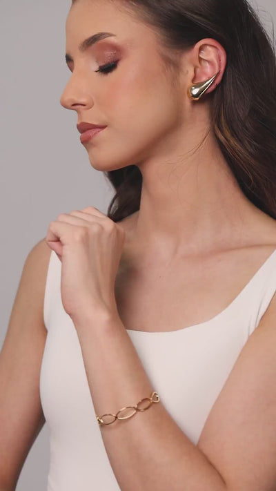 Ear Cuff Folha Frisada Banhado a Ouro 18K